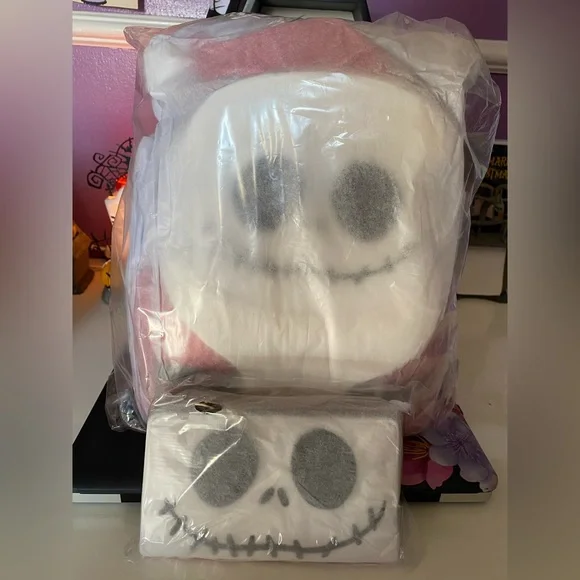 Loungefly Nightmare Before Christmas Santa Clause backpack & wallet set Hot Topic Loungefly The Nightmare Before Christmas Jack  main image 4